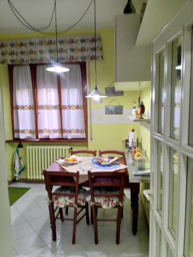 A Due Passi Apartment Arezzo 0*,